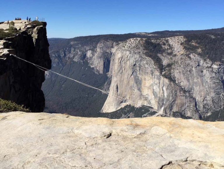 A slack line we came across at Taft Point.