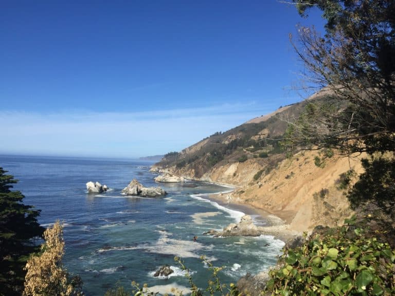 Further down the Overlook Trail