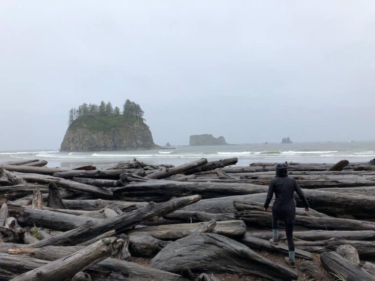 Navigating driftwood to get to La Push Second Beach