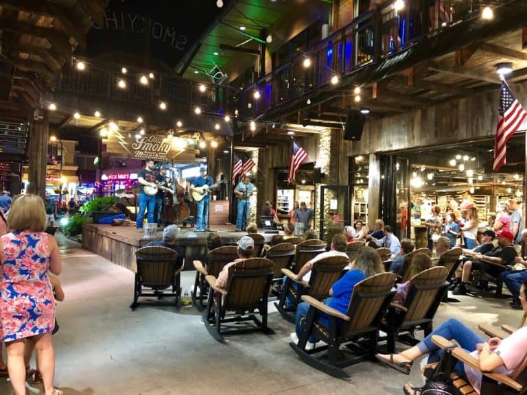 Live southern music with rocking chairs on the Ole Smoky Moonshine patio!