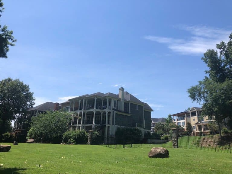 Some of the crazy huge houses along the West Columbia Riverwalk.