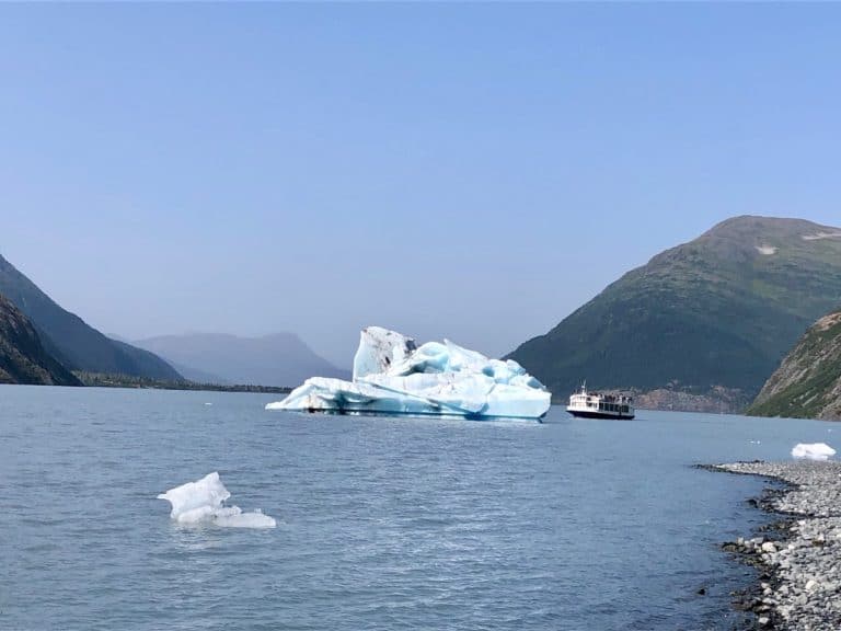 The iceberg that dwarfs a ferry!