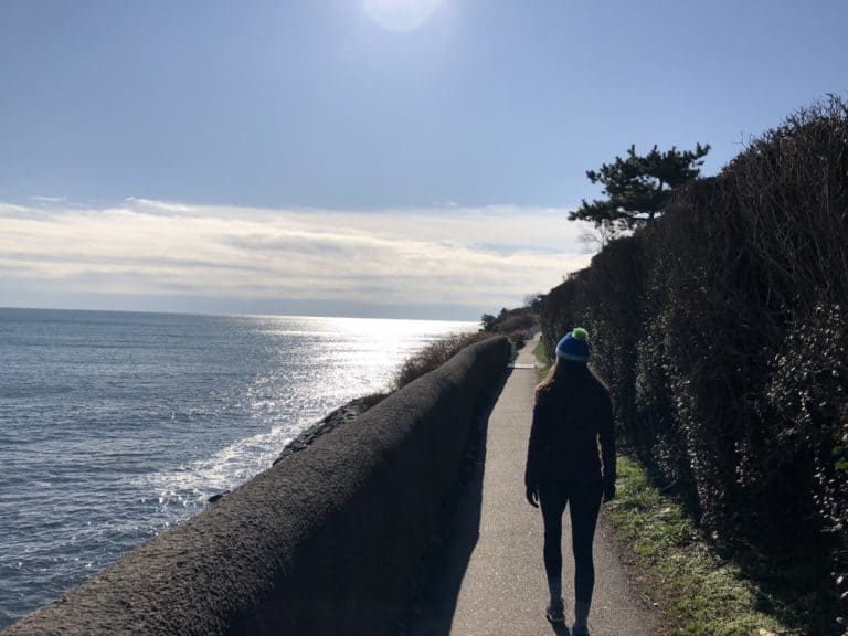 A glimpse of the paved portion of the Cliff Walk.