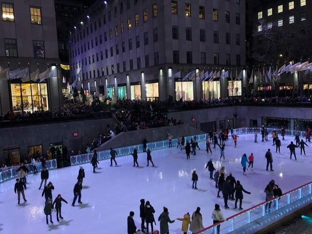 Looking for Buddy the Elf on Rockefeller Rink!